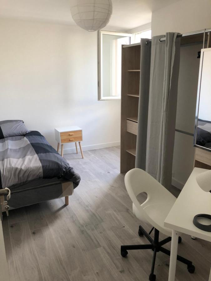 Evry Time Bed and Breakfast Courcouronnes Buitenkant foto